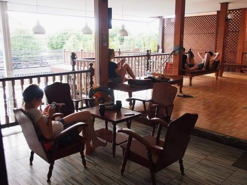 Chommuang Guest House Phra Nakhon Si Ayutthaya Exterior foto